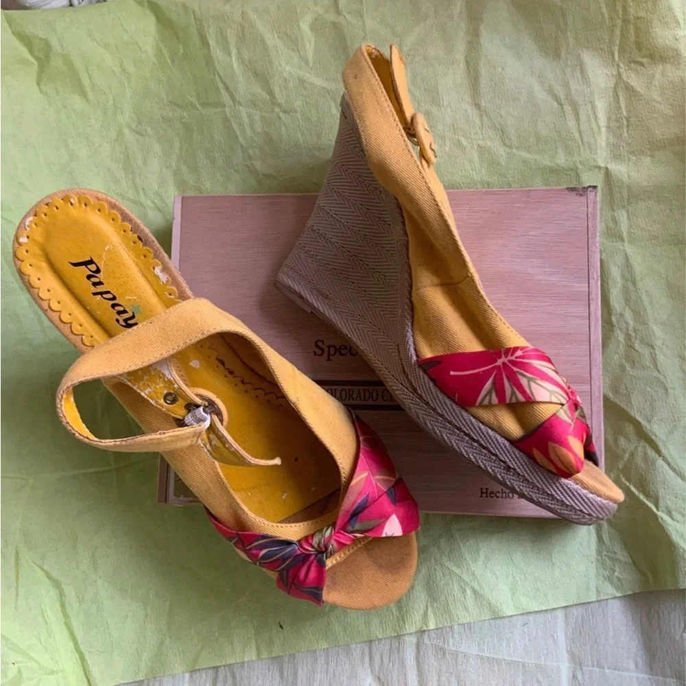 Papaya Women's wedges